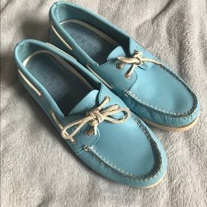 Sperry boat shoes